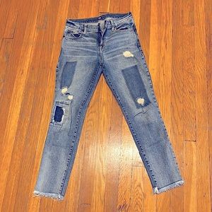 Gap Mid Rise True Skinny Jeans with Stamp Patchwork Distressed Design Size 27R